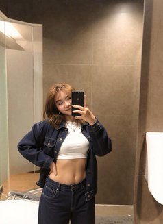 Ticaadinda - puta in Jakarta Photo 4 of 8