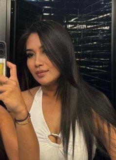 Ticha - escort in Abu Dhabi Photo 8 of 8