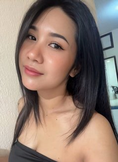 Ticha - escort in Abu Dhabi Photo 4 of 7