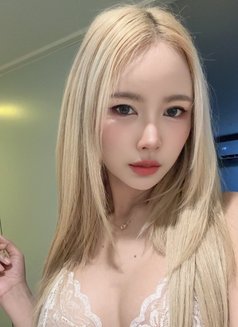 Ticha - escort in Taipei Photo 2 of 9