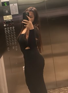 Isha good service - escort in Al Manama Photo 12 of 15