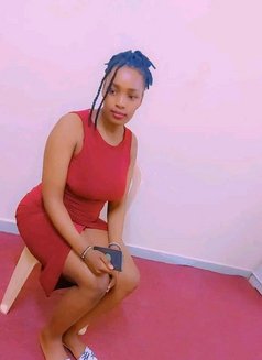 Tifah - escort in Muscat Photo 3 of 5