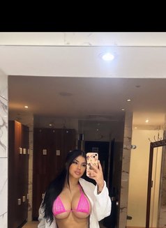 Tifanny - escort in Dubai Photo 3 of 15