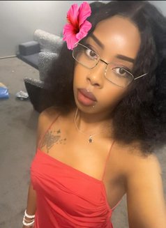 Tiff - puta in Khobar Photo 3 of 3