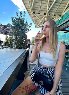 Tiffani HOT MILF - puta in Hong Kong Photo 6 of 6