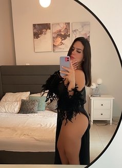 Tiffani23y, Sexy Hot Latino - puta in Dubai Photo 9 of 10