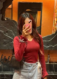 Tiffany - escort in Colombo Photo 2 of 2