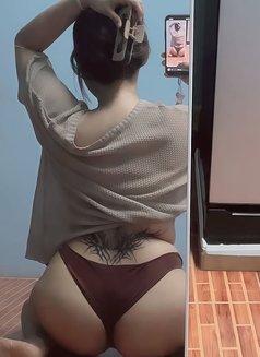 Tiffany - masseuse in Ta'if Photo 2 of 3