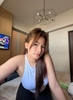 Tiffany - puta in Hong Kong Photo 3 of 4