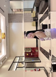 Tiffany - masseuse in Makati City Photo 5 of 12