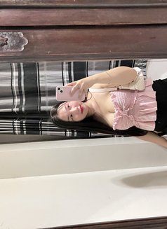 Tiffany - masseuse in Makati City Photo 12 of 12