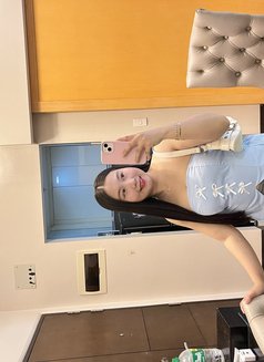 Tiffany - Masajista in Makati City Photo 10 of 12