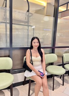 Tiffany - masseuse in Makati City Photo 10 of 10