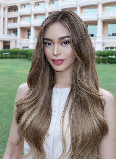 Tiffany - The Best Girlfriend Experience - Transsexual escort in Dubai Photo 25 of 30