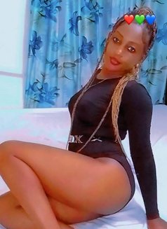 Tight & Sweet Essie - escort in Chennai Photo 4 of 6