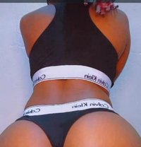 Tight & Sweet Essie - puta in Chennai