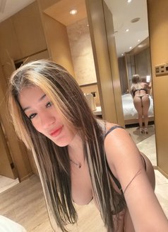 Tiifany Soto - escort in Singapore Photo 2 of 5