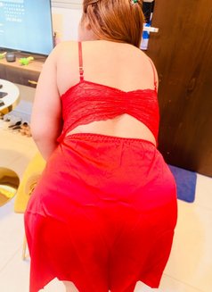 Sonu individual girl - escort in Dubai Photo 14 of 20