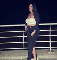 Tia - escort in Beirut Photo 6 of 10