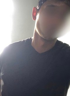 Casual Connection - Male escort in Colombo Photo 1 of 4