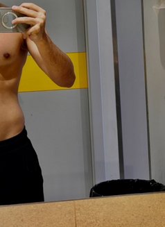 Dominic - Male escort in Dubai Photo 2 of 4