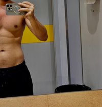 Dominic - Male escort in Dubai