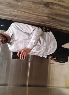 Timo - masseur in Dubai Photo 3 of 3