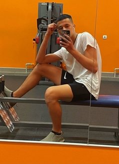 Timur - Male escort in Dubai Photo 1 of 2