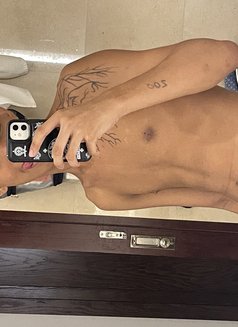 Tin - Male escort in Manila Photo 12 of 15