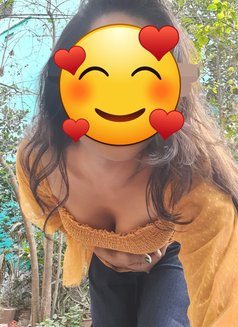 Tina Anal Service - Acompañantes transexual in Kolkata Photo 1 of 11