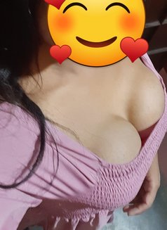 Tina Anal Service - Acompañantes transexual in Kolkata Photo 3 of 11