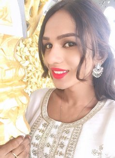 Tina at Your Service - Transsexual escort in Chennai Photo 4 of 5