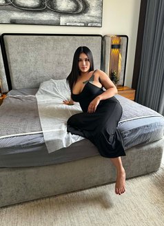 Tina BBW with massage table - escort in Riyadh Photo 8 of 9