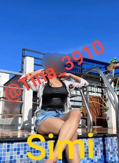 Tina - escort in Kolkata Photo 7 of 13