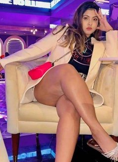 Tina Escort Service All Delhi Aerocity - escort in New Delhi Photo 2 of 4