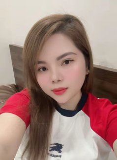 Tina - puta in Doha Photo 1 of 7