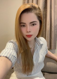 Tina - puta in Doha Photo 3 of 7