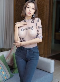 Tina full service - puta in Riyadh Photo 2 of 8