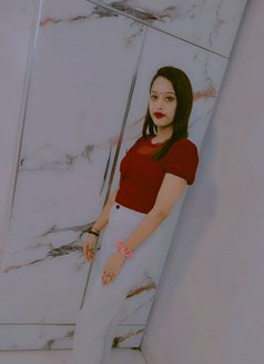 Tina Independent Girl - puta in Hyderabad Photo 2 of 3