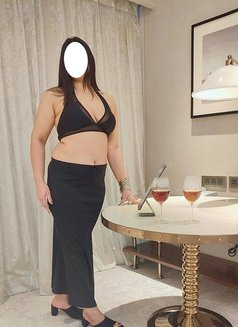 Tina - companion in Ahmedabad Photo 8 of 12