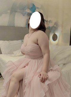 Tina - companion in Ahmedabad Photo 9 of 12