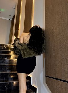Tina - escort in Kochi Photo 3 of 3