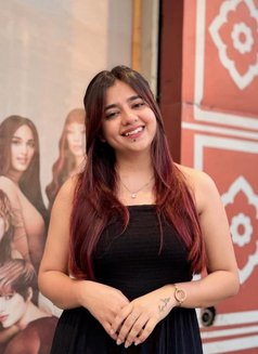 Tina - escort in Kolkata Photo 4 of 4