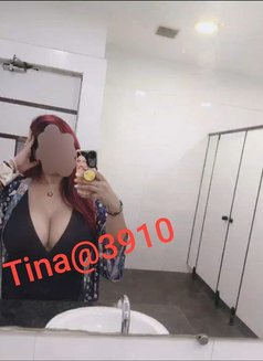 Tina - escort in Kolkata Photo 4 of 11
