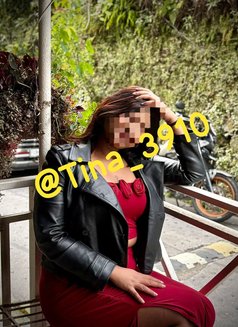 Tina - escort in Kolkata Photo 11 of 11