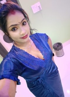 Tina - escort in Kolkata Photo 5 of 7