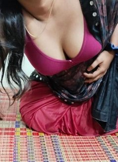 Tina - escort in Mumbai Photo 2 of 2