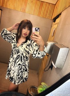 Tina - Transsexual escort in Dehradun, Uttarakhand Photo 1 of 4