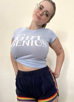 Tina - escort in Athlone Photo 3 of 8