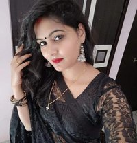 Tina Kumari - puta in Candolim, Goa